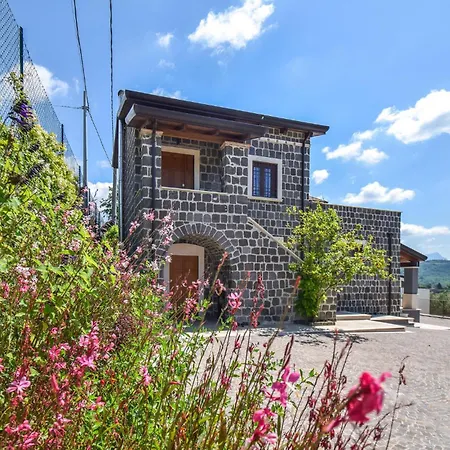Gorgeous In בית נופש Caiazzo
