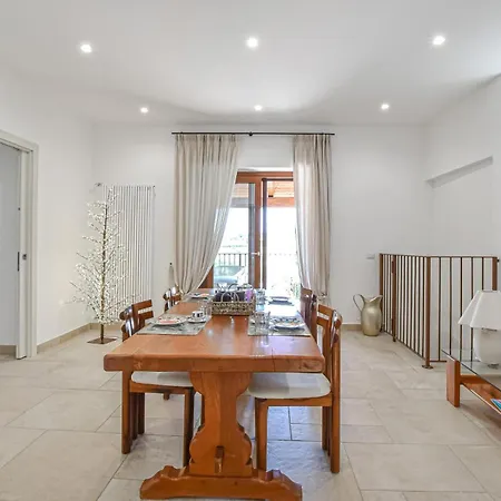 Gorgeous In בית נופש Caiazzo